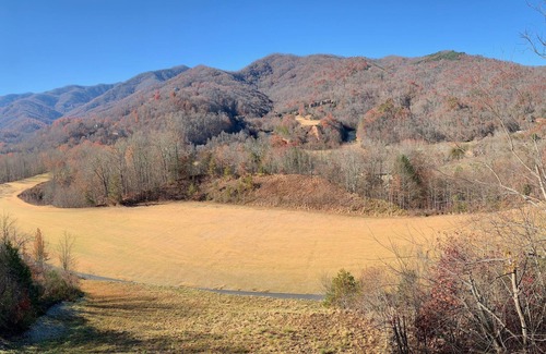 Whittier Cabin | The Mountain View Lodge - Luxury in Whittier! Awesome views from every deck!