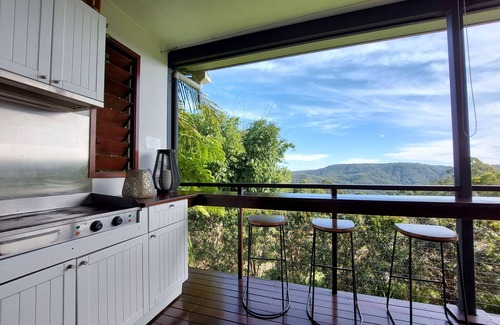 Wongawallan House | The Mountain View Retreat