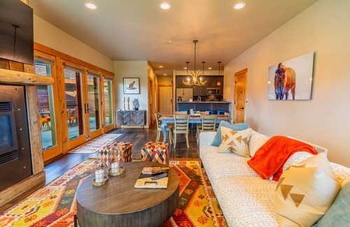 Big Sky Condo | The Mountains are calling!