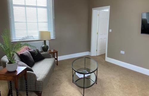 Newark Apartment | The Mulberry Apartment at Langford Hall