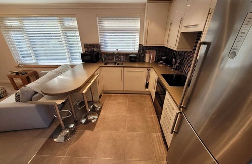 Mumbles Cottage | The Mumbles - Bungalow - 2 Bedrooms - Pet Friendly