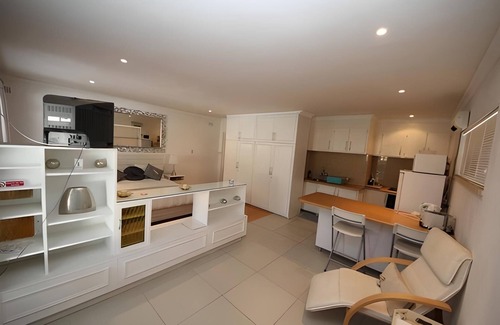 Bedfordview Bed & Breakfast | The Munday Bed & Breakfast