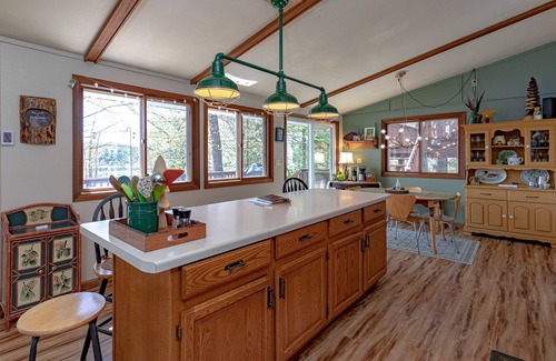 Tomahawk House | The Muskie Barn - Northwoods Sunrise Lakehouse