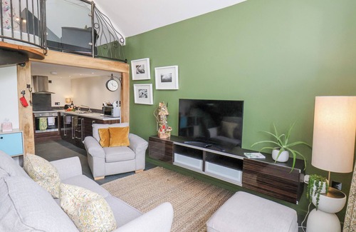 Sawdon Cottage | THE NAIL SHED, pet friendly, country holiday cottage in East Ayton