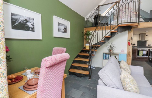 Sawdon Cottage | THE NAIL SHED, pet friendly, country holiday cottage in East Ayton