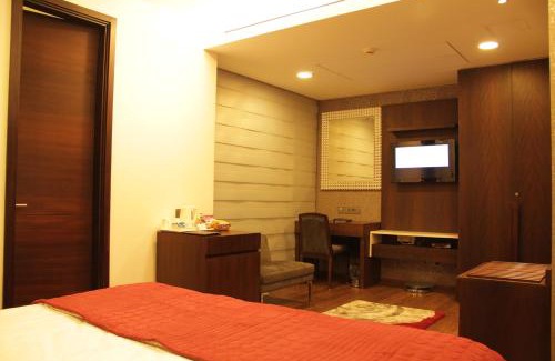 Jasola Hotel | The Nanee Suites