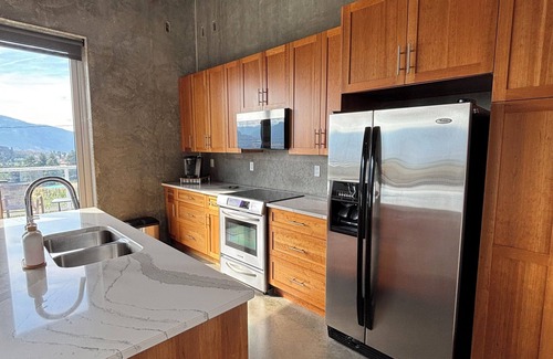 Okanagan-Similkameen House | The Naramata Bench Loft