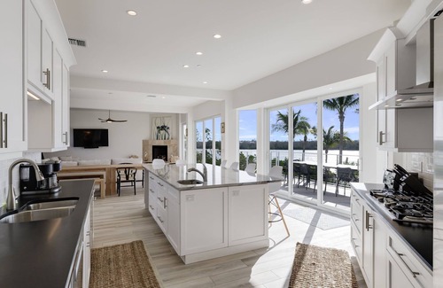 Wulfert House | The Narrows- Stunning Bayfront Villa on Captiva