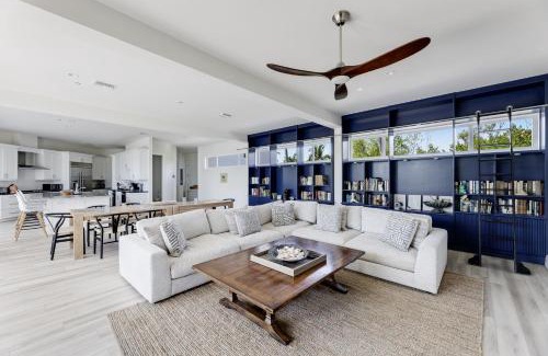 Wulfert House | The Narrows- Stunning Bayfront Villa on Captiva