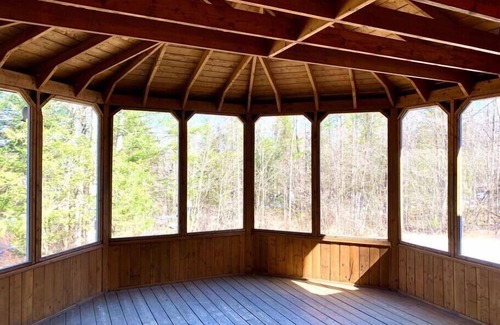 Saint-Etienne-De-Bolto Ski Chalet | The Natura Eastman -20 people with spa-4 acres