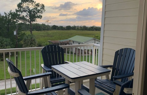 Suwannee Condo | The Nauti Angler - Suwannee Cove where the River meets the Gulf - Unit 203 - 3BR