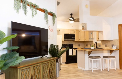 Laurel House | The Nautilus Casita