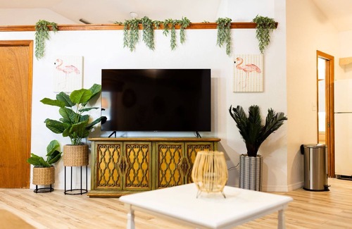 Laurel House | The Nautilus Casita