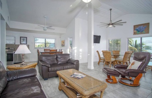 Marathon House | The Nautilus on the Ocean in Grassy Key 4 bed 3 ba