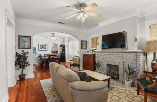Marlyville - Fontainebleau House | The Nelson House Unbeatable Location