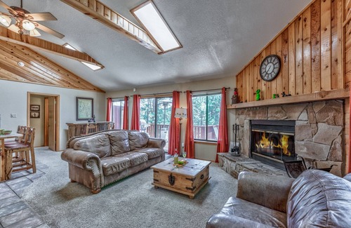 Ruidoso Cabin | The Neon Bear | Pet Friendly, Outdoor Adventures!