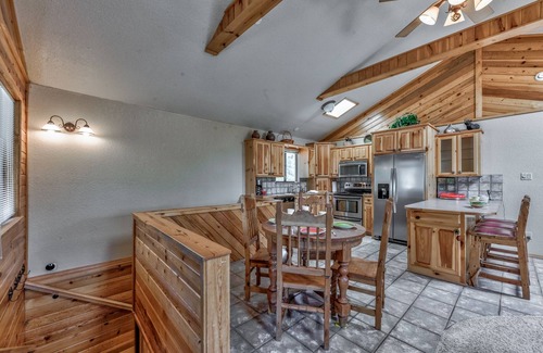 Ruidoso Cabin | The Neon Bear | Pet Friendly, Outdoor Adventures!