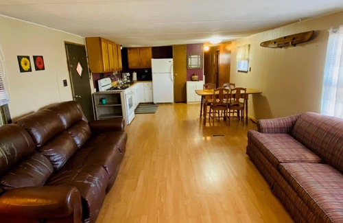 Wappapello House | The Nest. A cozy lake house within walking distance of Lake Wappapello.