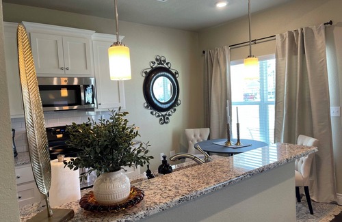 Woodway Condo | The Nest at Belmont Village - 30+ day rentals - Conveniently located near Baylor