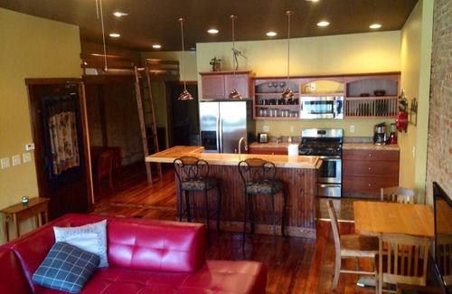 Decorah Apartment | The Nest: Beautiful Apartment Style Lodging In The Heart Of Downtown Decorah.