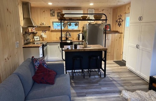 Oak Bluffs Apartment | The Nest, Comfortable, Cozy and Convenient