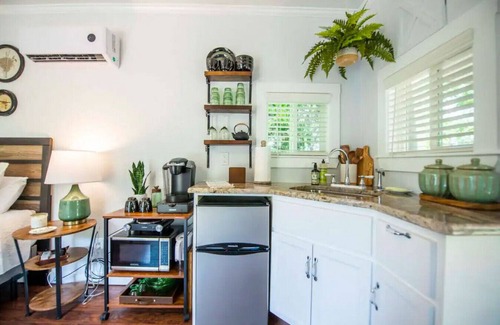 Waco House | The Nest - Cozy Cottage Near Baylor and Magnolia