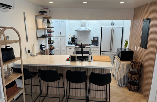 Village of La Jolla Apartment | The Nest La Jolla Ocean View Penthouse Apartment