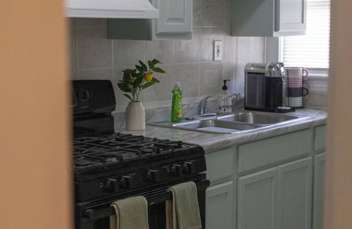 East Cleveland House | The Nest On Alcoy