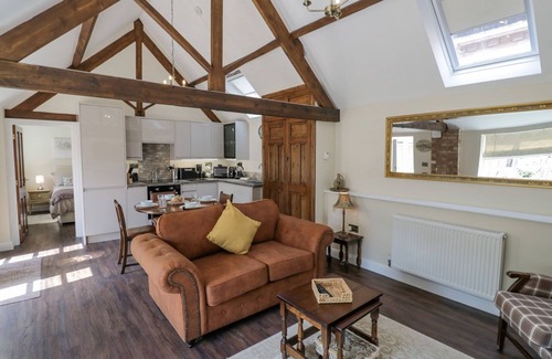Sutton Cheney Cottage | THE NEST, pet friendly, character holiday cottage in Market Bosworth
