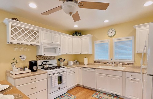 South Haven House | ❤️The Nest❤️ Shot Walk to Beach, Park, Riverfront & Downtown
