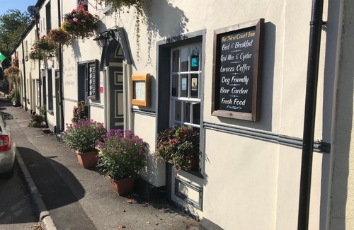 Usk Hotel | The New Court Inn