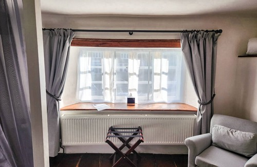 Brympton Hotel | The New Inn