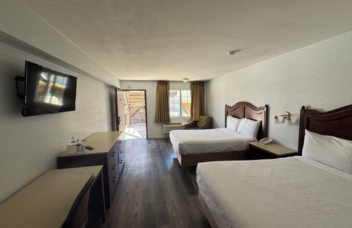 Laughlin Hotel | The New Pioneer