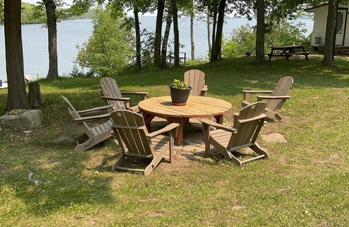Manitoulin District Cottage | The New York Cottage 1