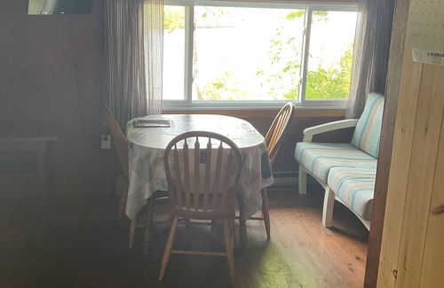 Manitoulin District Cottage | The New York Cottage 1