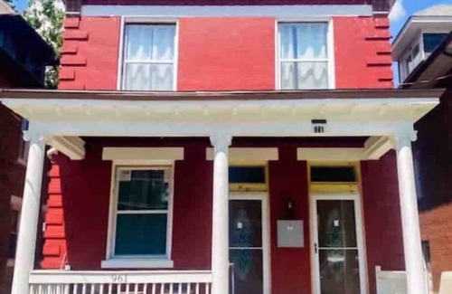 East Price Hill House | The New Yorker Suite in Queen City - 10 Mins to Downtown