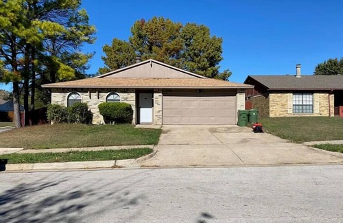South Arlington House | The Newbury Home in Arlington