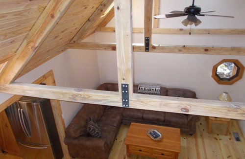 Rising Fawn Cabin | The Newly Renovated Treehouse Cabin with Incredible Views and Hot Tub