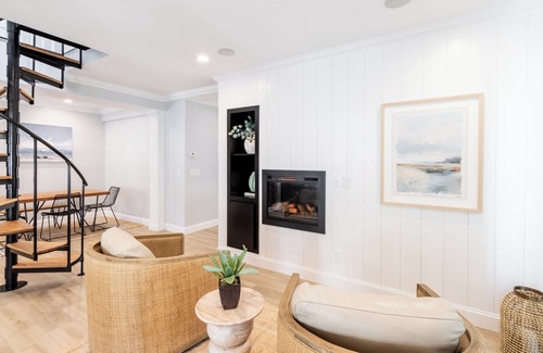 Yachting Village House | The Newport Lofts - 410 Thames Street