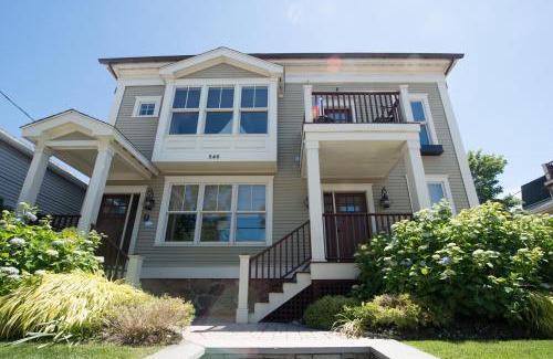 Yachting Village Apartment | The Newport Lofts - 546 Thames Street