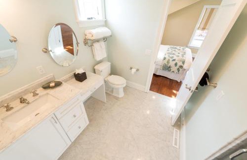 Yachting Village Apartment | The Newport Lofts - 546 Thames Street