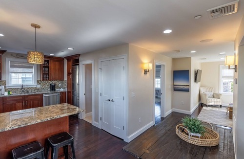 Fifth Ward House | The Newport Lofts - 617 Thames Street