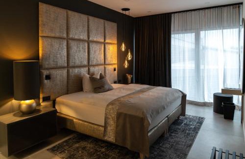 Speldorf Hotel | THE NEWSHA SIGNATURE HOME