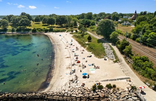 Niantic Hotel | The Niantic Inn
