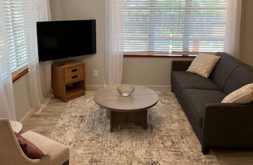 Niceville House | The Niceville Wharf