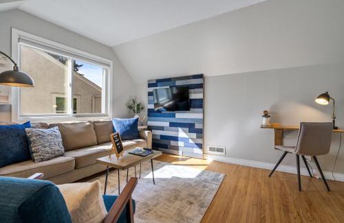 Southwest Minneapolis Apartment | The Nicollet Nook