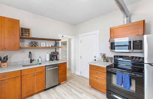 Stanwood Apartment | The Night Owl Perch in Stanwood