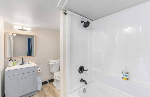 Stanwood Apartment | The Nightjar Shelter