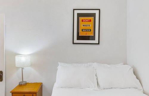 Stanwood Apartment | The Nightjar Shelter