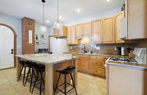 Hastings Apartment | The Nininger - Cozy 2 BR Apartment in Hastings